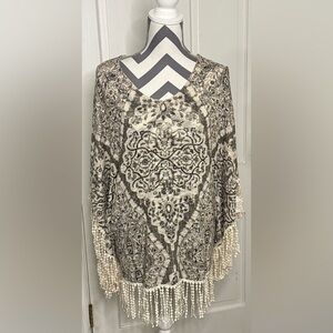 Nurture Sweater Blouse Women’s Size Large Metallic Batwing Fringe Poncho Boho